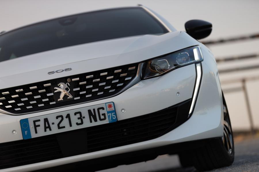 Детали экстерьера Peugeot 508 SW GT Line 2018 года  (WW) (фото 18 из 43)